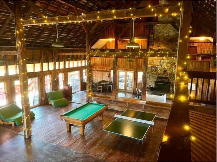 The Barn At Evermore: Riverfront Retreat W/Hot Tub 卢雷 外观 照片